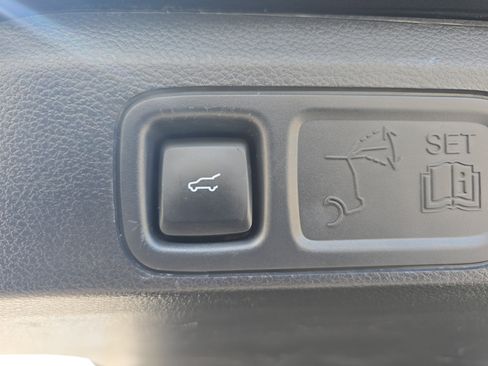 Used 2024 Lincoln Navigator Reserve image 14