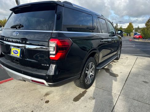 Used 2022 Ford Expedition Max Limited image 4