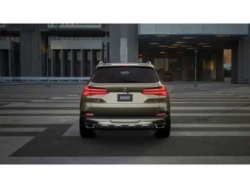New 2026 BMW X5 sDrive40i w/ Climate Comfort Package RWD image 5