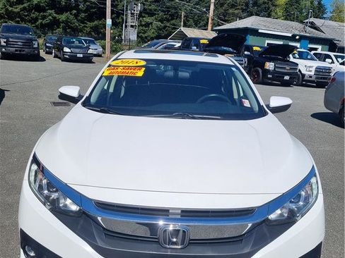 Used 2018 Honda Civic EX-T image 8
