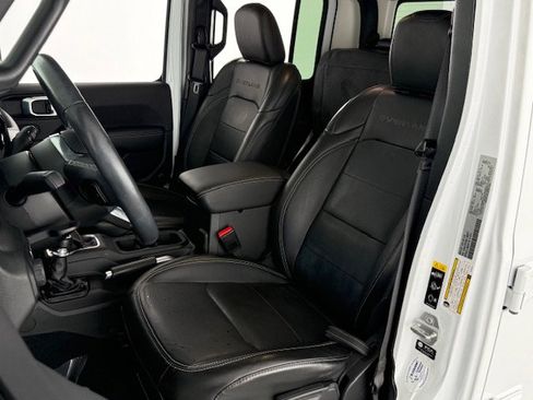 Certified 2022 Jeep Gladiator Overland w/ Popular Equipment Package image 10