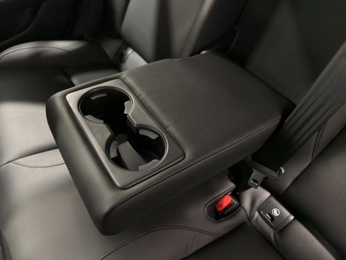 Used 2023 MAZDA MAZDA3 s image 23