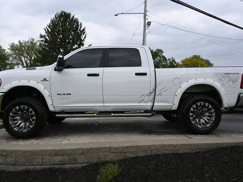 Used 2024 RAM 2500 Big Horn AWD/4WD image 8