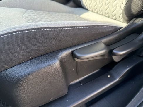 Certified 2024 Chevrolet Equinox LS image 17