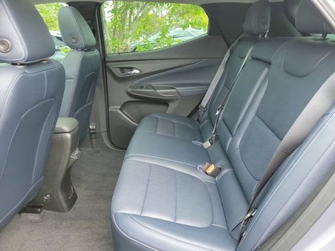 Used 2023 Chevrolet Bolt EUV Premier w/ Sun & Sound Package FWD image 7