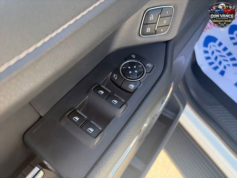 Used 2024 Ford Expedition XLT AWD/4WD image 11