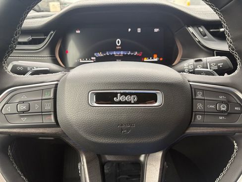 New 2026 Jeep Grand Cherokee Altitude AWD/4WD image 25