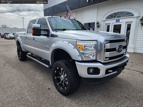 Used 2016 Ford F250 Platinum AWD/4WD image 3