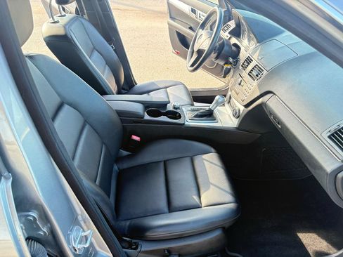 Used 2010 Mercedes-Benz C 300 Sedan image 36
