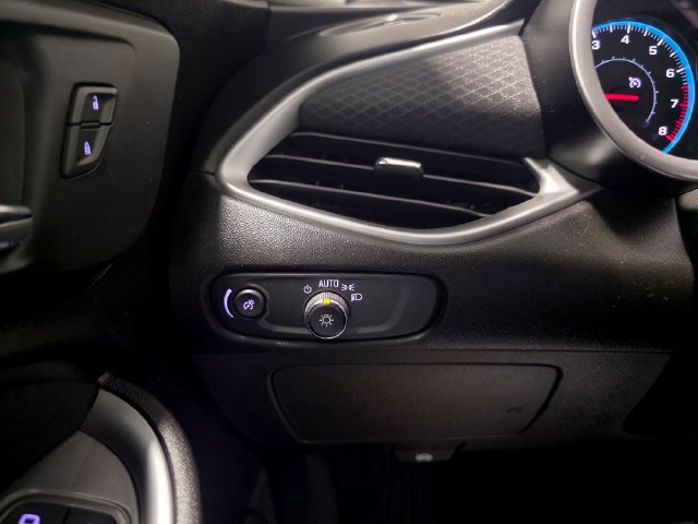 Used 2023 Chevrolet Malibu LT FWD image 17