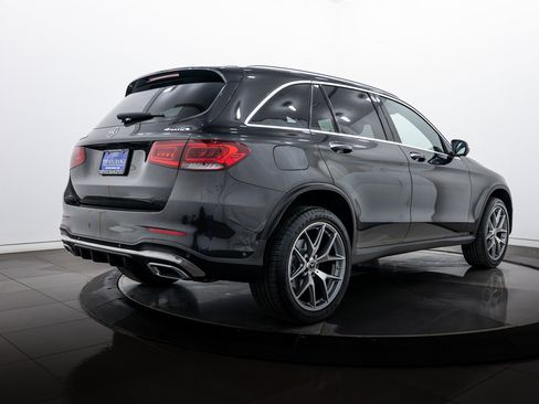 Used 2022 Mercedes-Benz GLC 300 4MATIC image 4