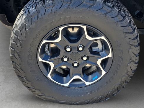 Used 2023 Jeep Wrangler Unlimited Rubicon 4xe AWD/4WD image 9