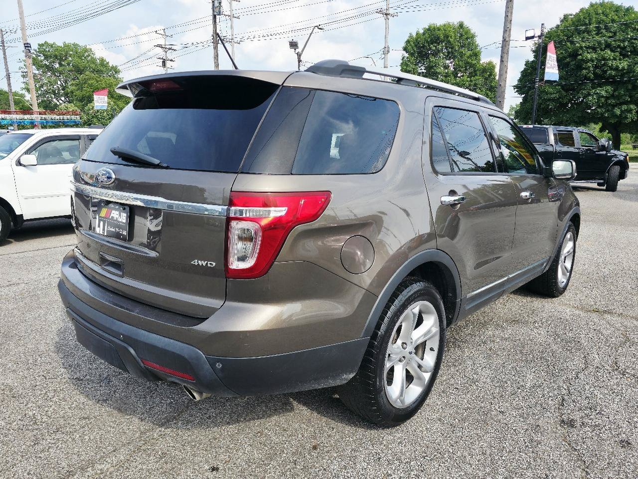 Used 2015 Ford Explorer Limited w/ Equipment Group 302A AWD/4WD image 5