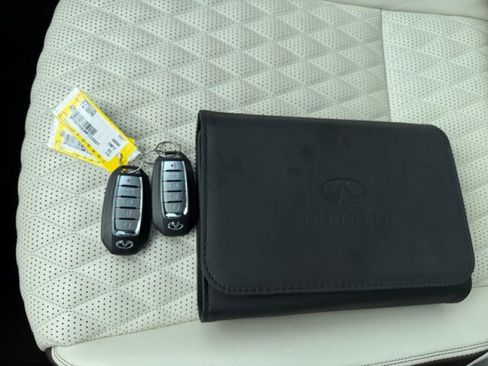 Certified 2021 INFINITI QX50 Autograph w/ Premium White Leather Package AWD/4WD image 21