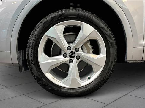 Certified 2025 Audi Q5 2.0T Premium Plus w/ Premium Plus Package image 10