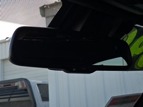 Used 2018 Toyota Tacoma TRD Off-Road image 23