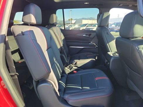 Certified 2024 Chevrolet Traverse RS w/ LPO, Floor Liner Package image 27