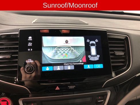 Used 2022 Honda Pilot Touring image 4