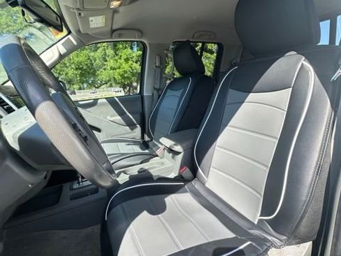 Used 2018 Nissan Frontier SV w/ Value Truck Package image 8