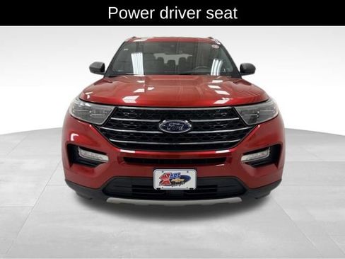Used 2020 Ford Explorer XLT w/ Equipment Group 202A image 9