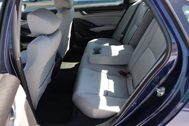 Used 2018 Honda Accord EX image 38
