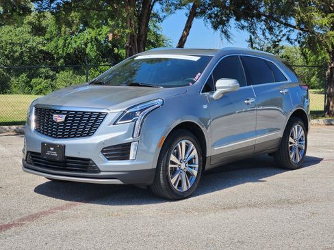 Certified 2024 Cadillac XT5 Premium Luxury FWD image 2