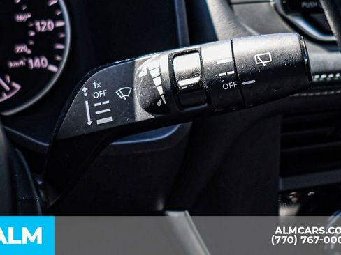 Used 2024 Nissan Rogue S FWD image 33