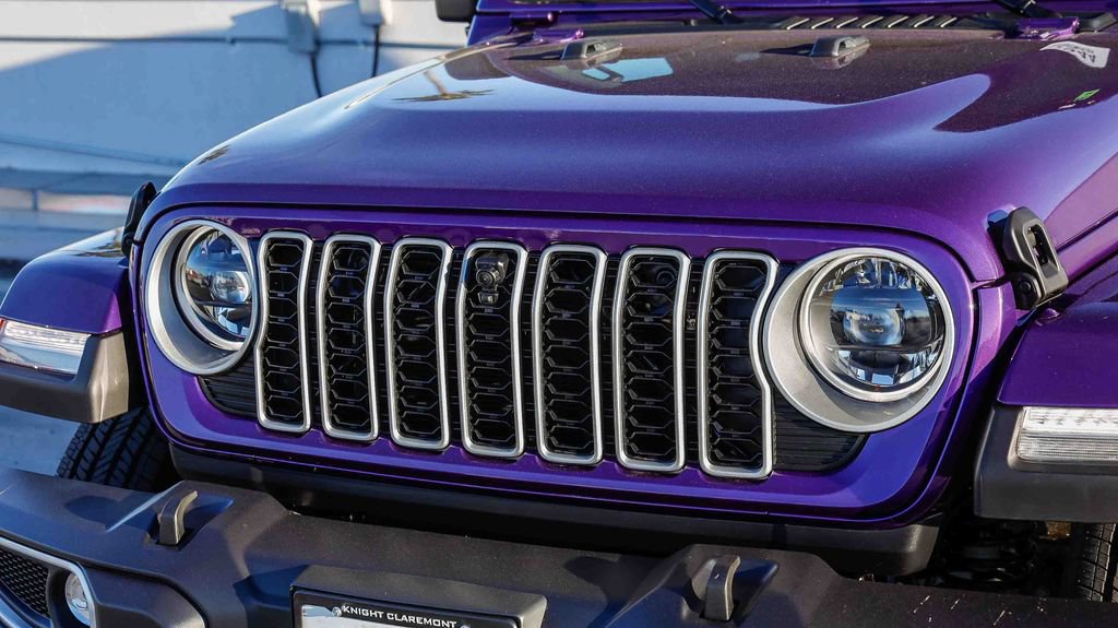 New 2026 Jeep Wrangler Unlimited Sahara AWD/4WD image 6