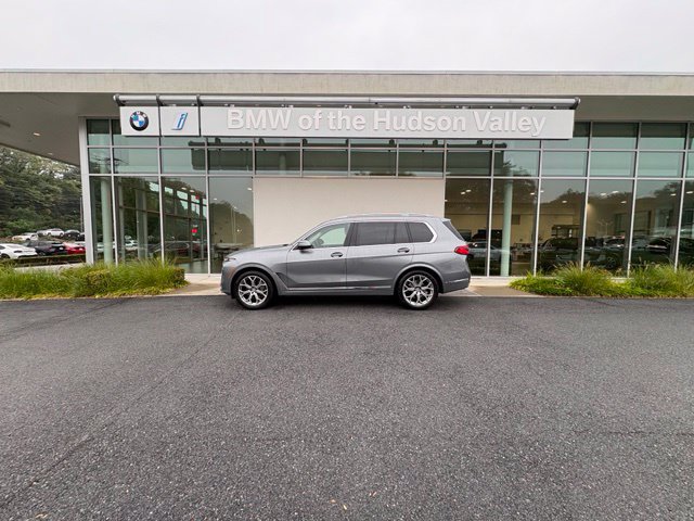 Used 2024 BMW X7 xDrive40i w/ Premium Package AWD/4WD image 1