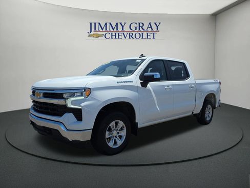 Used 2025 Chevrolet Silverado 1500 LT AWD/4WD image 1