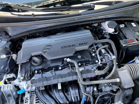 Used 2025 Hyundai Elantra Sport FWD image 31