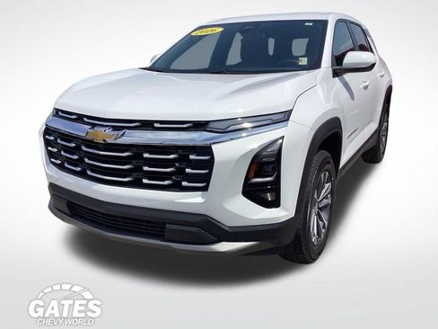Used 2026 Chevrolet Equinox LT FWD image 5