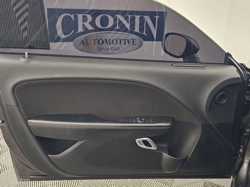 Used 2021 Dodge Challenger SXT image 11