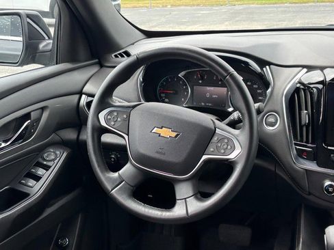 Certified 2023 Chevrolet Traverse LT FWD image 13