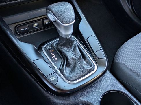 Used 2024 Kia Soul LX w/ Option Group 015 image 18