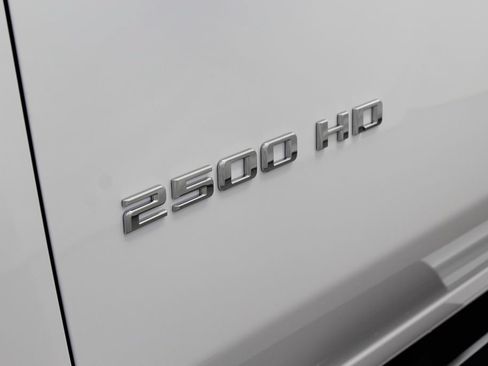 Used 2026 Chevrolet Silverado 2500 LT AWD/4WD image 10