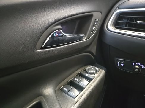 Used 2024 Chevrolet Equinox LT image 21