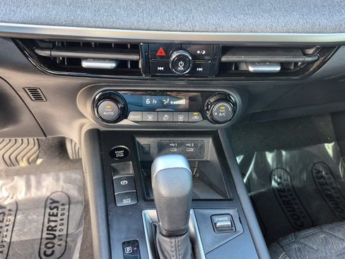 Used 2026 Nissan Kicks SV FWD image 25