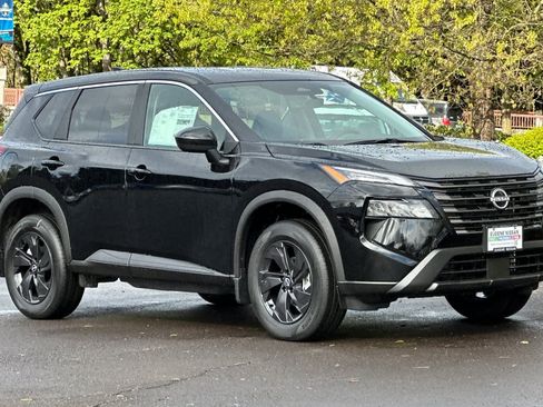 New 2026 Nissan Rogue SV image 9