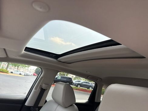 Certified 2025 Honda HR-V EX-L image 16