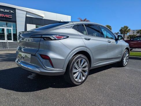 New 2026 Buick Envista Avenir image 4