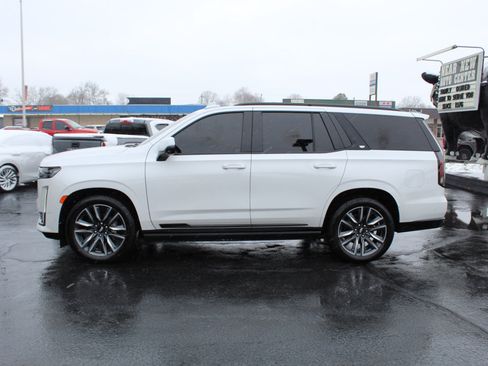 Used 2021 Cadillac Escalade Sport Platinum w/ Heavy-Duty Trailer Package image 8