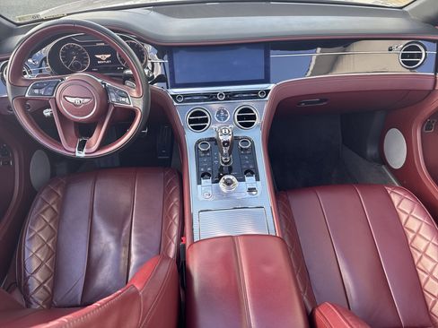 Used 2020 Bentley Continental GT image 4