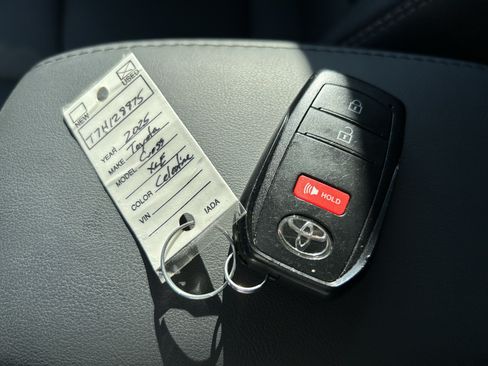 Certified 2025 Toyota Corolla Cross XLE FWD image 33