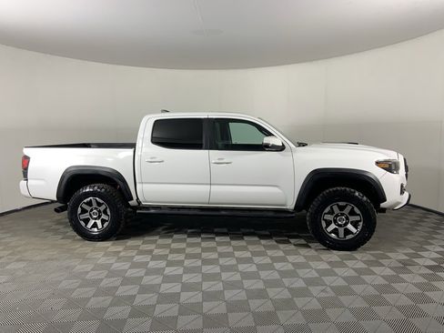 Used 2019 Toyota Tacoma TRD Pro image 2