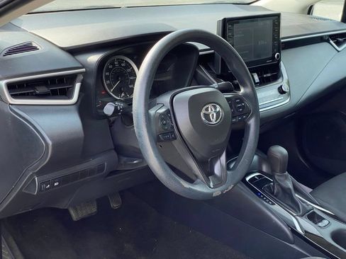 Used 2022 Toyota Corolla LE FWD image 10