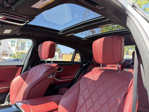 Used 2023 Mercedes-Benz S 580 4MATIC Sedan image 23