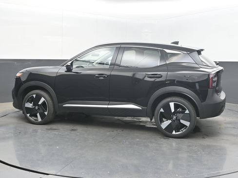 Used 2025 Nissan Kicks SR image 6