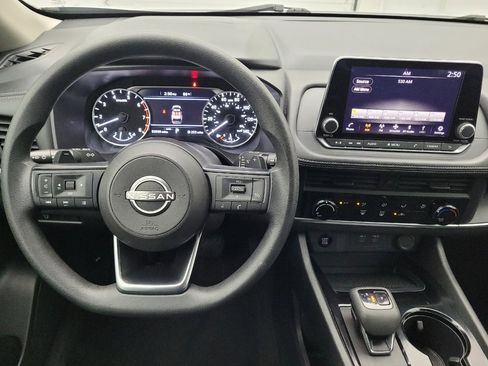 Used 2024 Nissan Rogue S AWD/4WD image 22