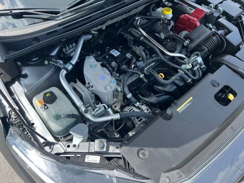 Used 2025 Nissan Sentra SV FWD image 44